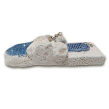 Carica l'immagine nel visualizzatore di Gallery, CASINA SUL MARE CON ANCORA